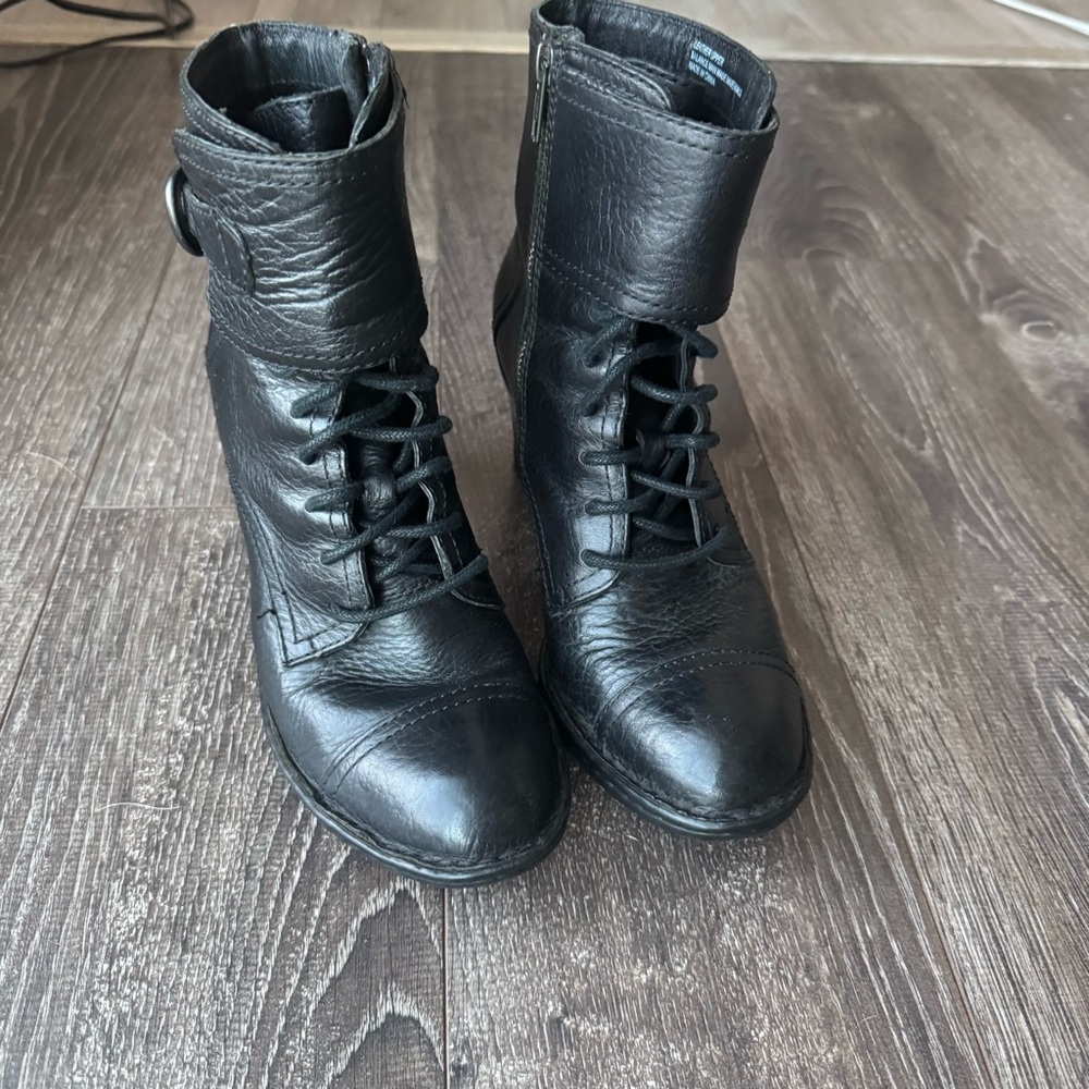 BORN Noriana Black Leather Pebble Ankle Boot